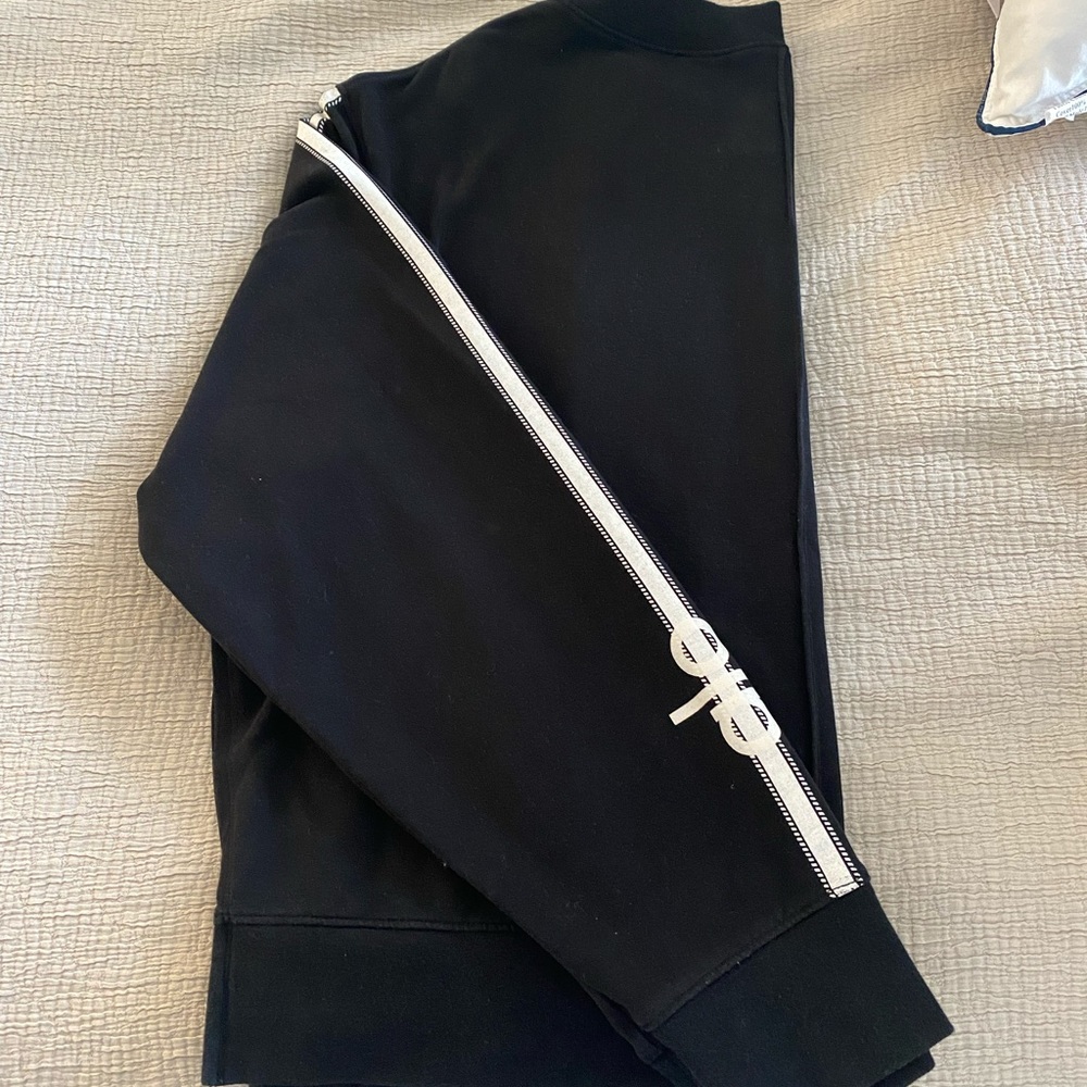 Alo Moves Lounge Crewneck